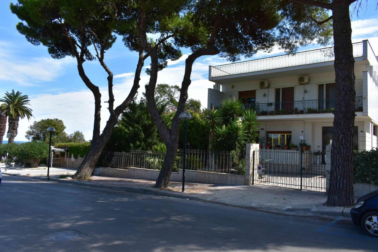 Bed and Breakfast Golden Bay Трани Экстерьер фото