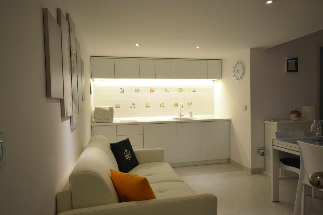 Bed and Breakfast Golden Bay Трани Экстерьер фото